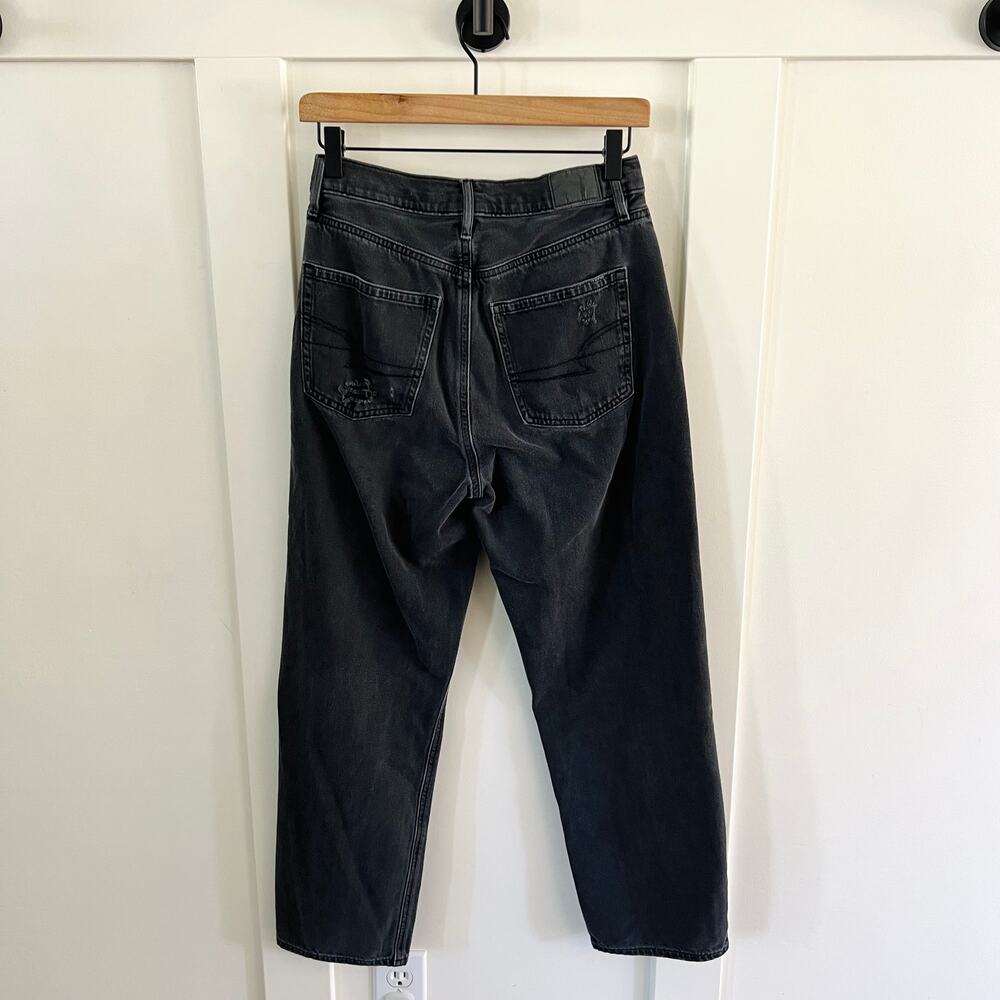 American Eagle Highest Rise 90s Boyfriend Distressed Black Jeans Women's 6 - Picture 3 of 7
